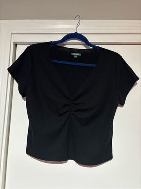 Wild Fable Black V-Neck Ruched Front Top